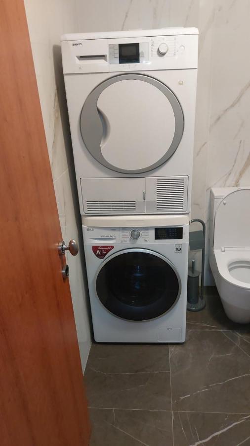 365 Urban Suite Heraklion  Bagian luar foto